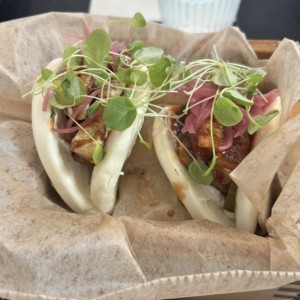 Bao de pork belly