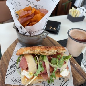 Panini - PANINO DE PROSCIUTTO