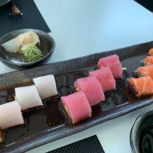 MENAGE A TROIS (RICELESS)