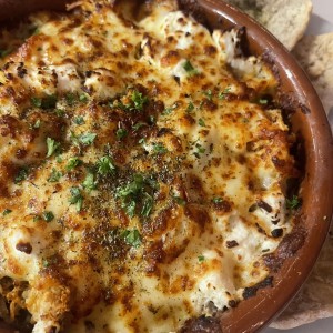 Pasta penne de pollo y tocino