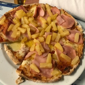 pizza hawaiiana mediana