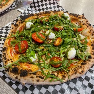 Bocconcinis Pesto Pizza
