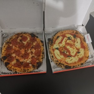 Pizza pepperoni mil y Margarita