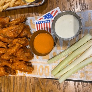 Alitas de pollo picantes