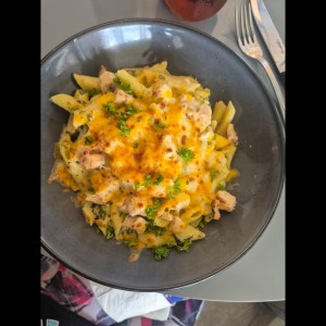 Grilled Chicken & Spinach Alfredo Bowl