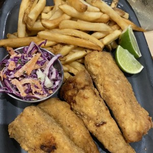 Deditos de pescado con papas