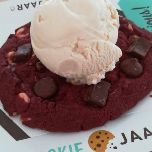 Red Velvet cookie with vanilla ice-cream