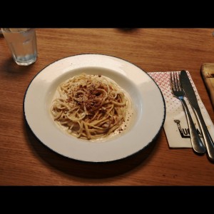 Spaghetti Alfredo e Prosciutto