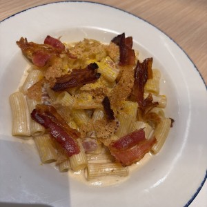 Rigatoni Ni Carbonara Ni Alfredo
