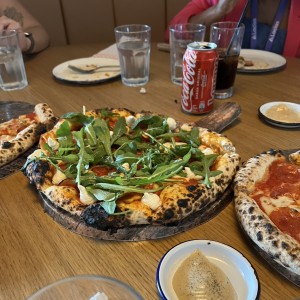 Pizzas Extraordinarias - La Cosa Nostra