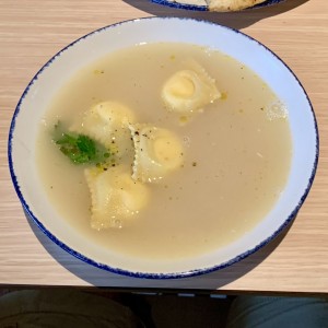 Zuppe - Tortelloni In Brodo