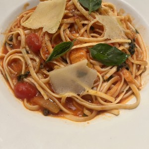 Linguini Al Filetto Di Pomodoro