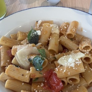 Rigatoni Al Filetto Di Pomodoro