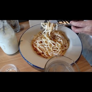 Spaghetti Alfredo e Prosciutto