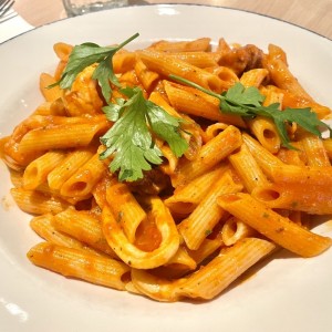 Pasta (gluten free)fruti Di mare en salsa napolitana