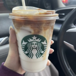 Ice caramel macchiato