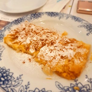 mpougatsa