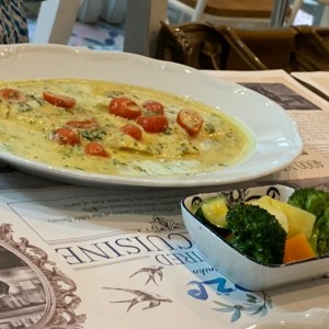 Psari Saganaki con Vegetales (Filete de Pescado)