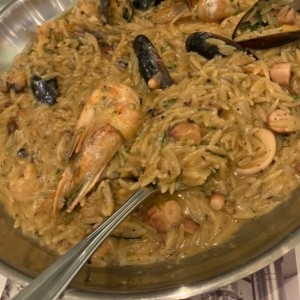 pasta orzo con maricos