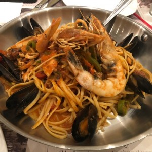 MAKARONADA THALASSINON (PARA DOS PERSONAS)
