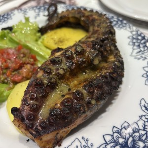 Pulpo a la parrilla 