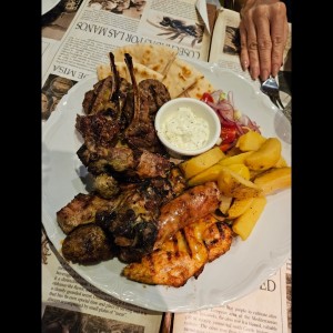 Carnes - Pikilia Kreatikon