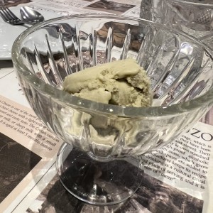 Postres - Helado de Pistacho Artesanal