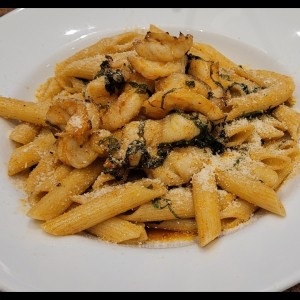 pennes con langostinos