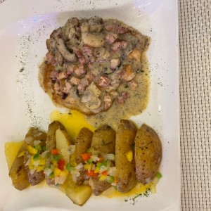 Pechuga de pollo a la boscaiola con hongo 