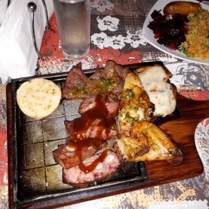 ESPECIALIDADES - Parrillada argentina