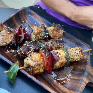 Brochetas mixtas