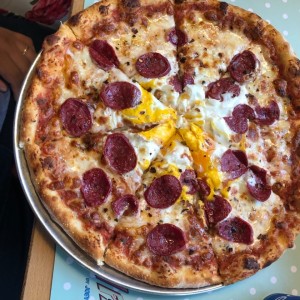 Peperoni y huevo