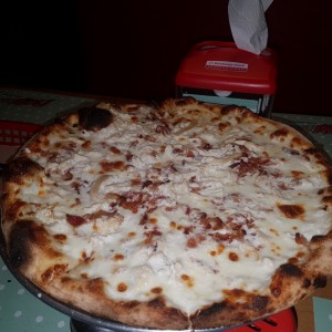 Hola Pizza con pollo