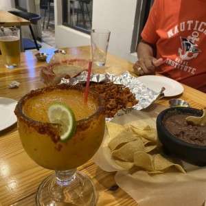 Tacos al Pastor y Cochinita  