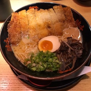 ramen de cerdo empanizado