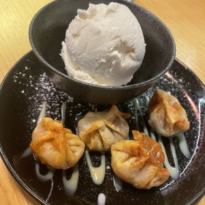 Gyozas rellenas de dulce de leche