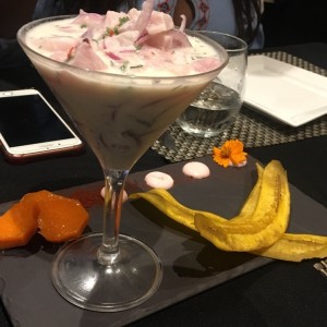 cerviche de corvina en leche de trigre