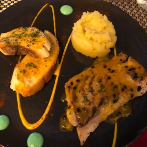 Filete de pescado en salsa de maracuya