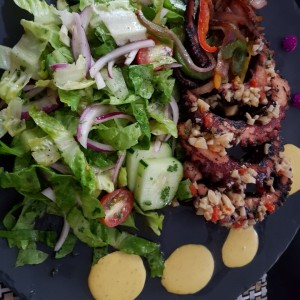 Pulpo al Carbon
