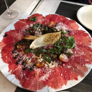 Carpaccio de res