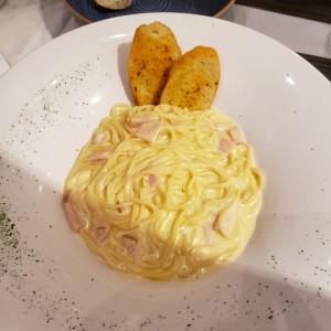 espagueti carbonara de pavo