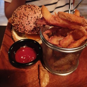 Catrina Burger