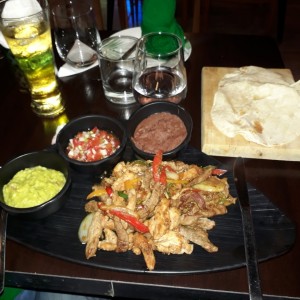 Bandeja Azteca