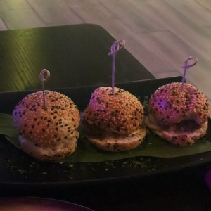 mini burgers