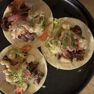 Taquitos de pulpo