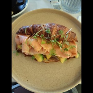 Bakery / Salados - Croissant relleno
