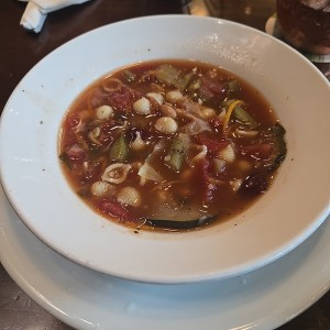 sopa menestrone