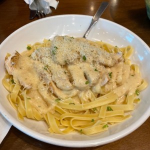 Clasicas Favoritas - Chicken Alfredo