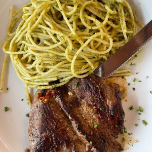 solomillo con pasta al pesto
