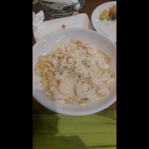 Amazing Alfredos - Shrimp Alfredo